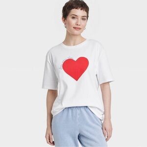 Universal Thread White Short Sleeve Tee with Red Heart Graphic